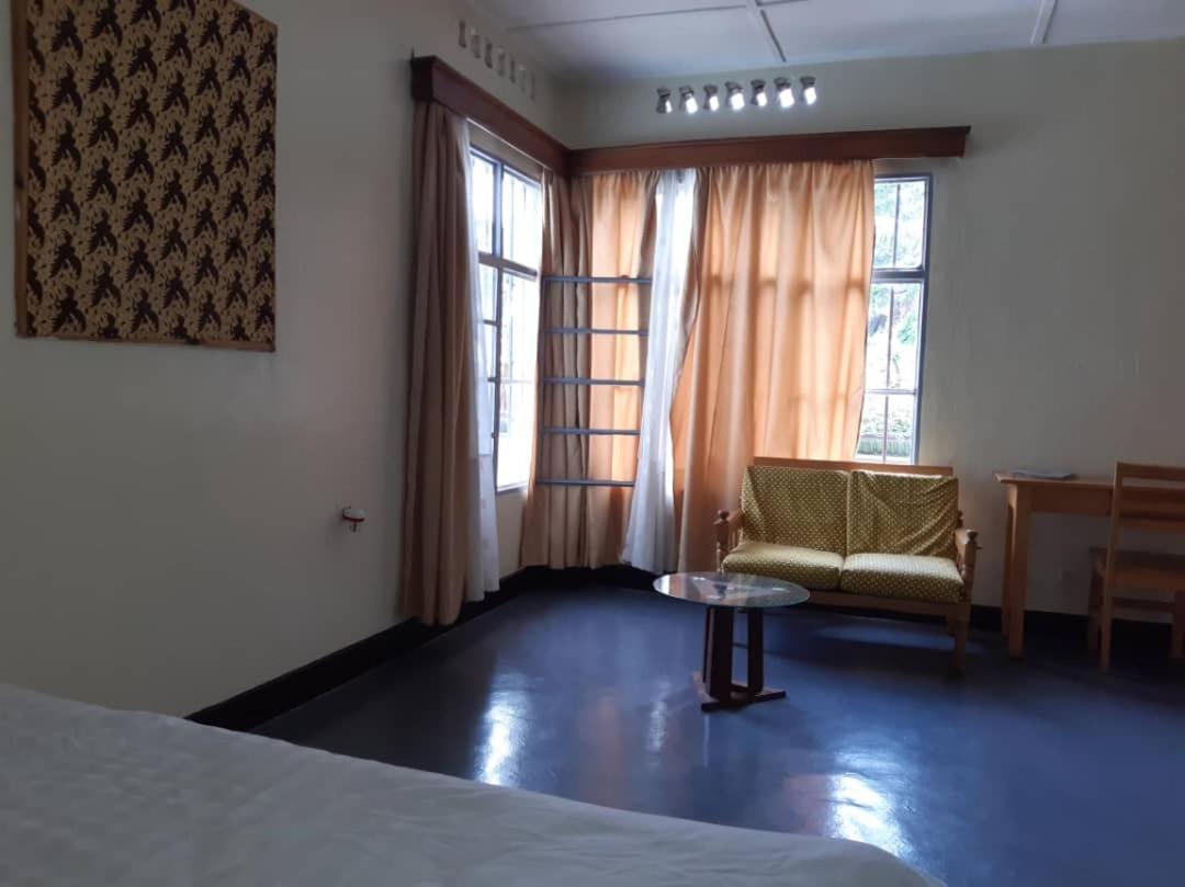 Maddy'S Kitchen And Accomodation Gisenyi Εξωτερικό φωτογραφία